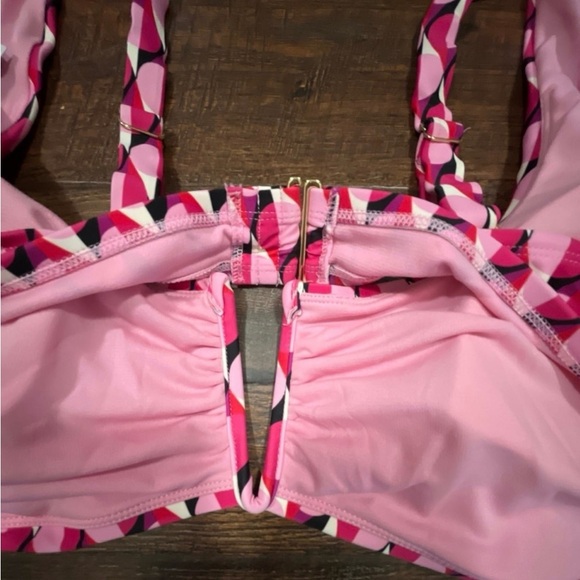 Time and Tru Women's 2X (20W-22W) Plus Size Geo Print V-Wire Bikini Swimwear Top - Picture 7 of 13